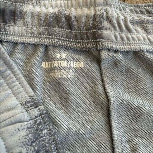 Under armour men’s rival terry 6in shorts - Picture 3 of 4
